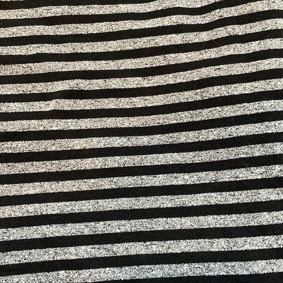 Tees by Tina like new dress - Picture 4 of 4